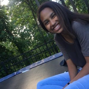 Meet your Posher, Cierra